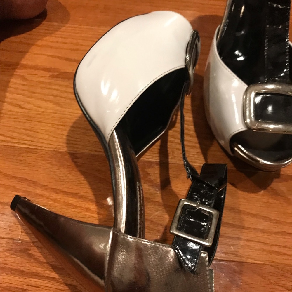 Heels - Picture 3 of 5